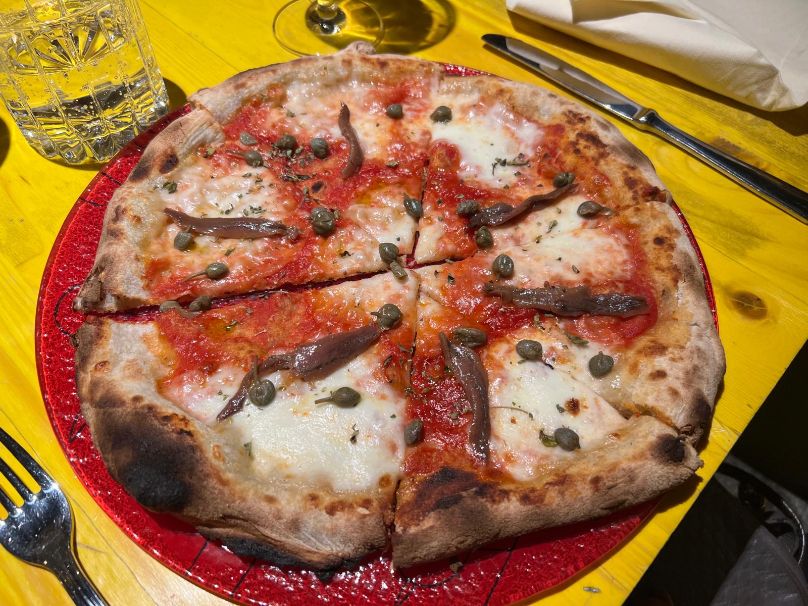 Sardijnse specialiteiten op tafel